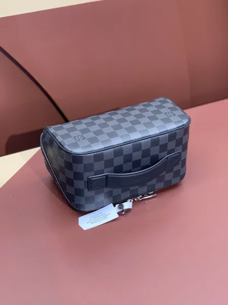 Louis Vuitton Monogram Canvas Vanity Case Brown - 18