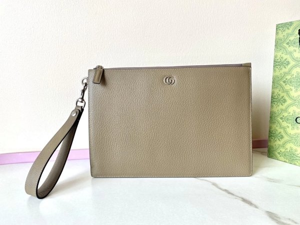 Gucci Marmont Clutch in Beige Leather Wristlet Clutches product listing in Litbuy spreadsheet finds