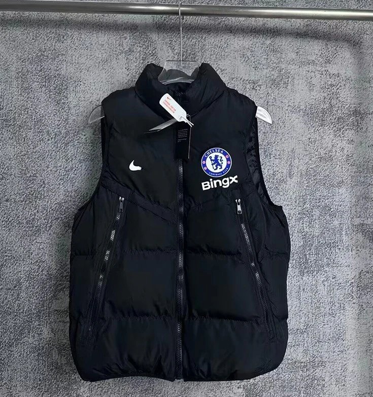 Paris Saint-Germain Vests Quilted puffer vest with stand collar — TT 06 Chelsea