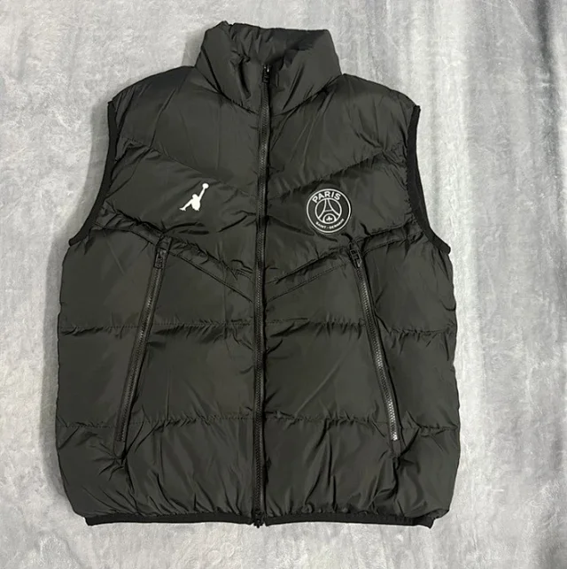 Paris Saint-Germain Vests Quilted puffer vest with stand collar product detail image 7