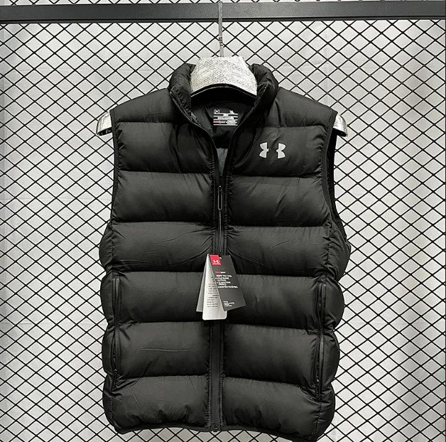 Paris Saint-Germain Vests Quilted puffer vest with stand collar product detail image 10