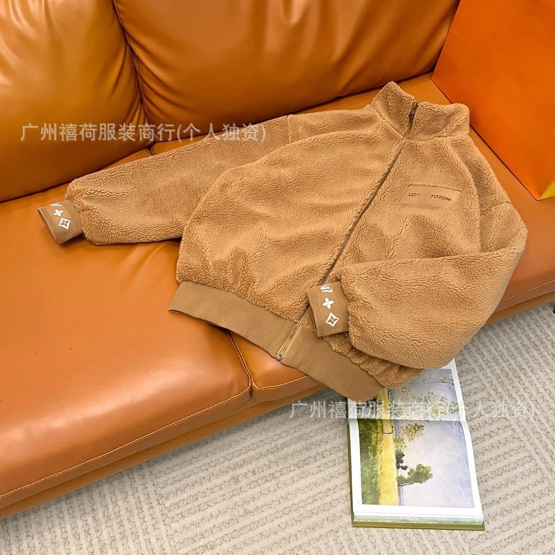 Fashionable and trendy jackets (40 series)