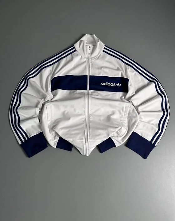 【 Instant delivery of spot goods! Card collection for puppies 】 Half of the strongest reset self owned ad style jacket on the market, versatile cleanfie Vibe