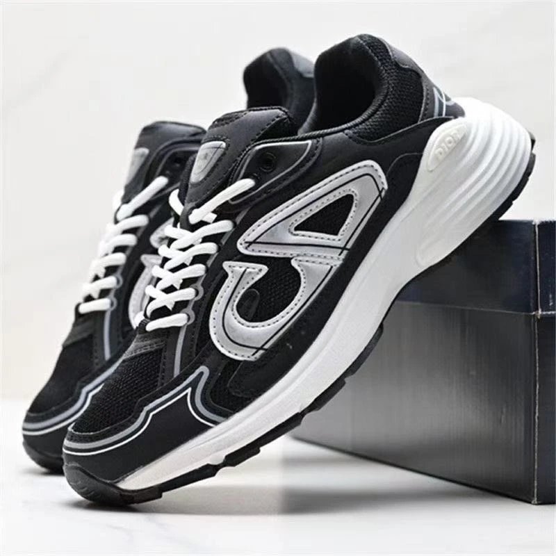 Dior Saucony Dior Saucony Black & White Sneakers Black