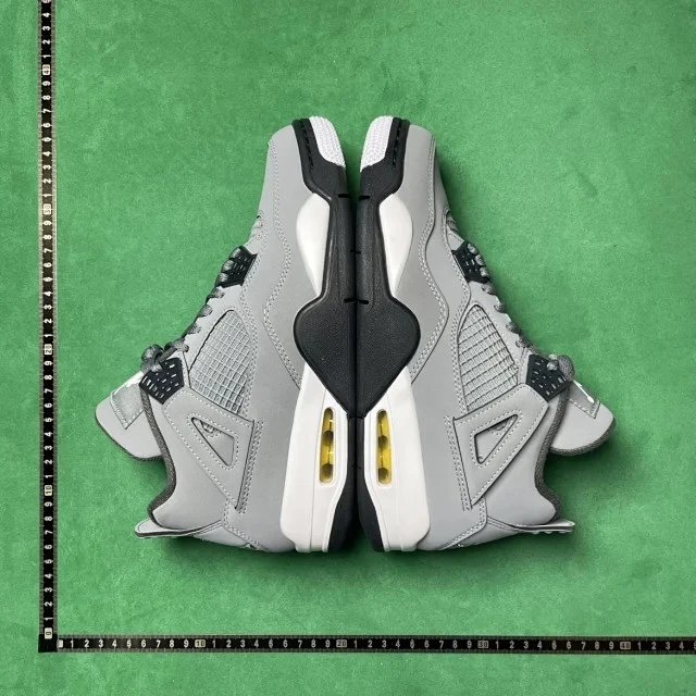 No.8 Cool Grey 308497-007