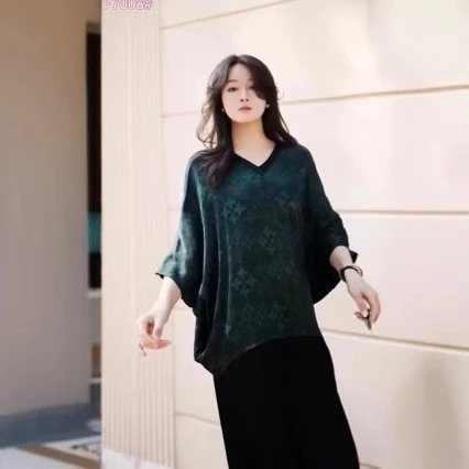 Louis Vuitton Monogram Camo Print T-Shirt Gray - 15