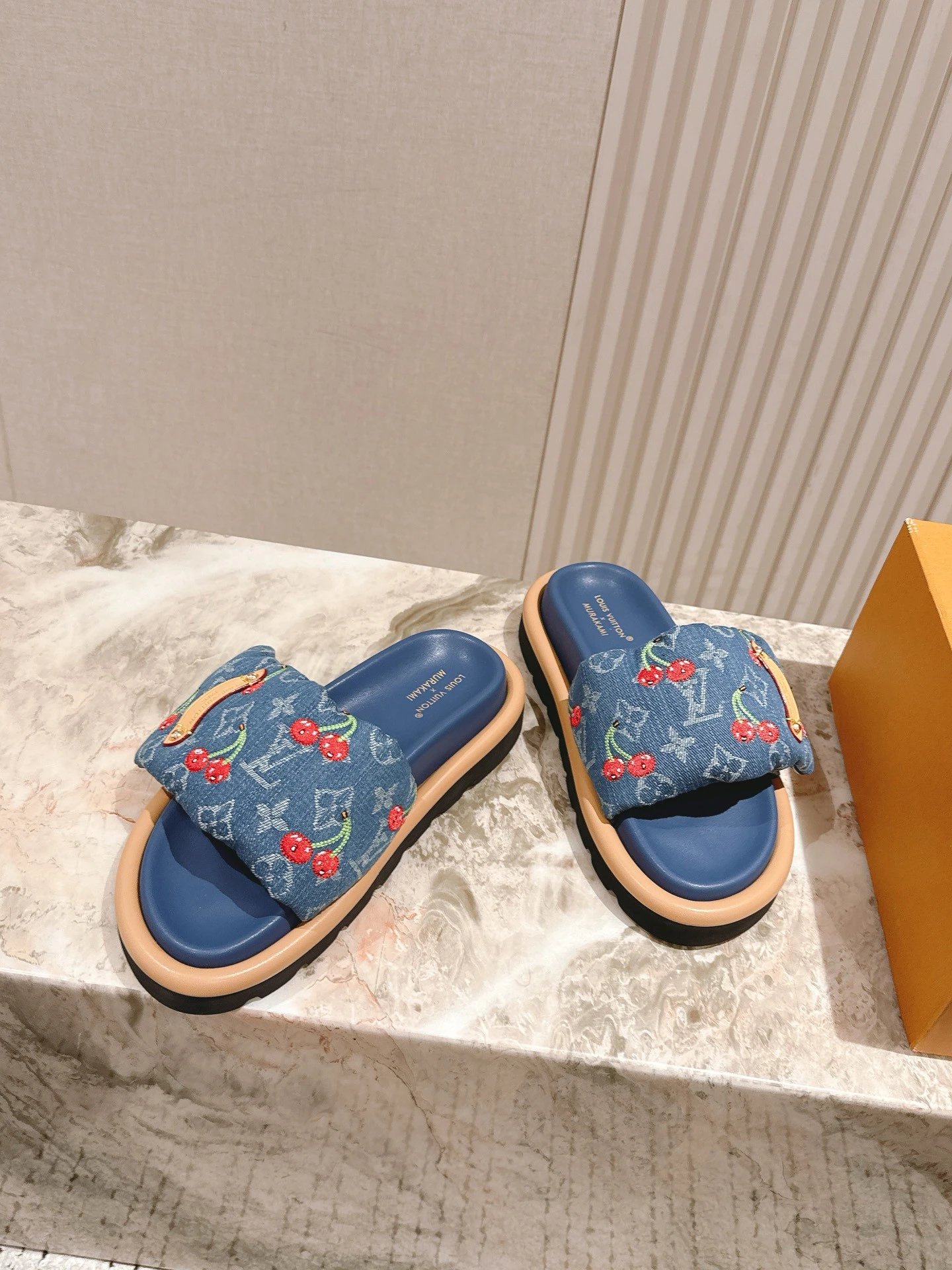 Cherry Series 2025 Slides for Women, Flat Sandals for Beach, Magic Strap Loafers with Bread Design, Unisex One-Strap Slippers (Regular Edition, In Stock)