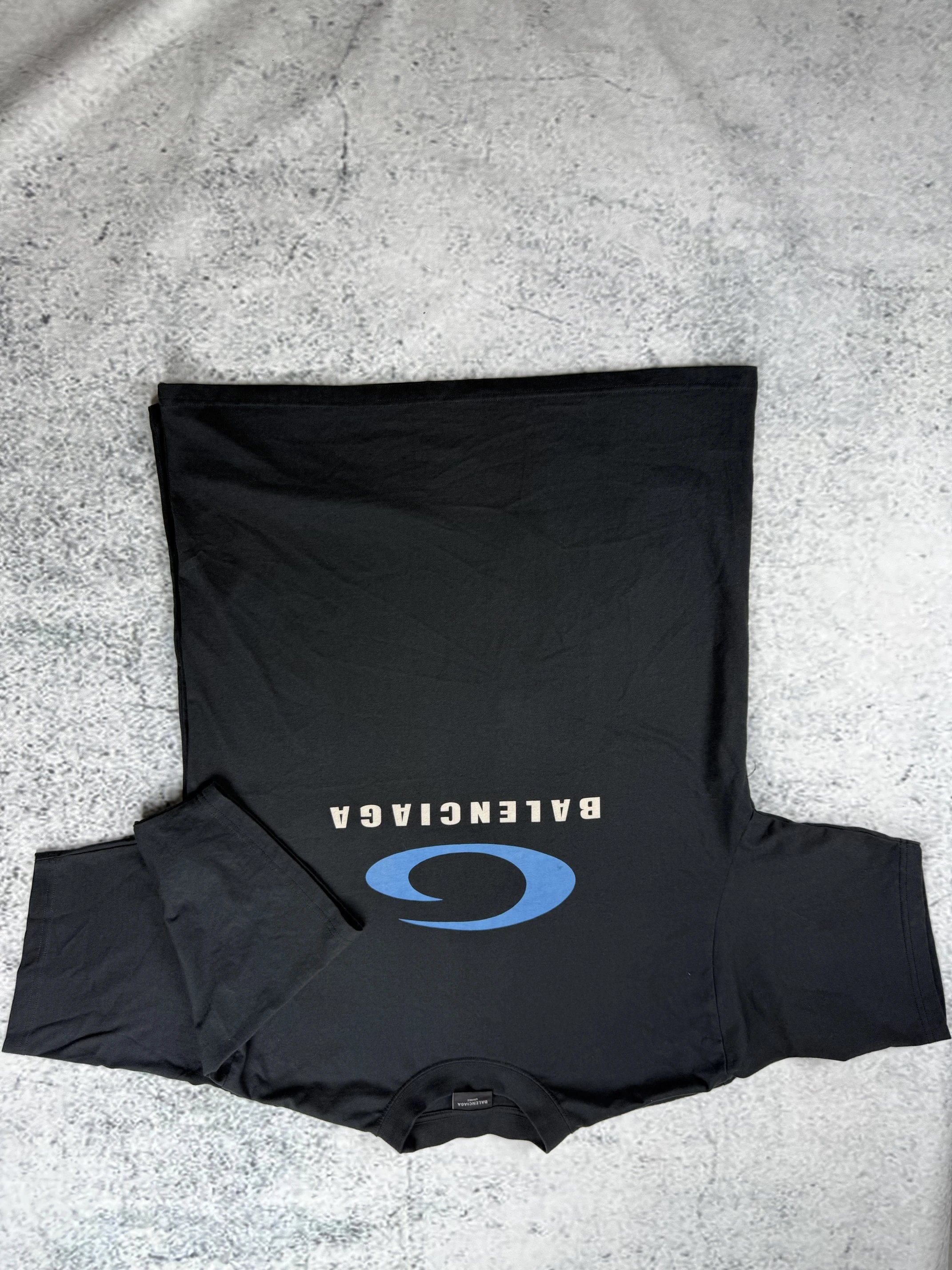 Vintage Round-Neck T-Shirt photo 7