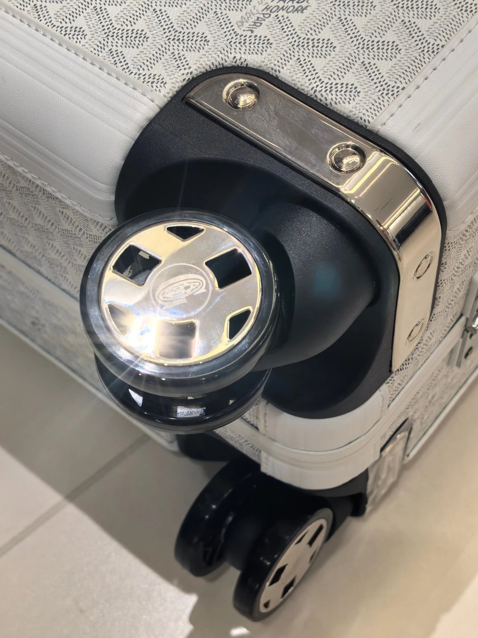 Luggage 20 Inch photo 8