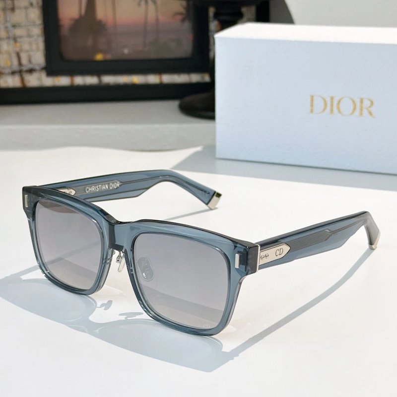 No.1312 Suglassess