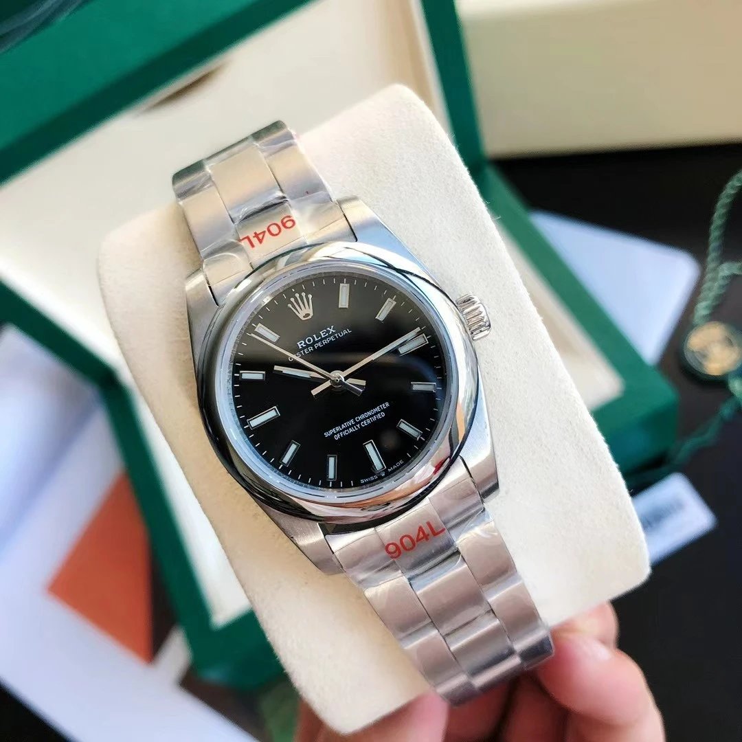 Rolex Oyster Perpetual 114200