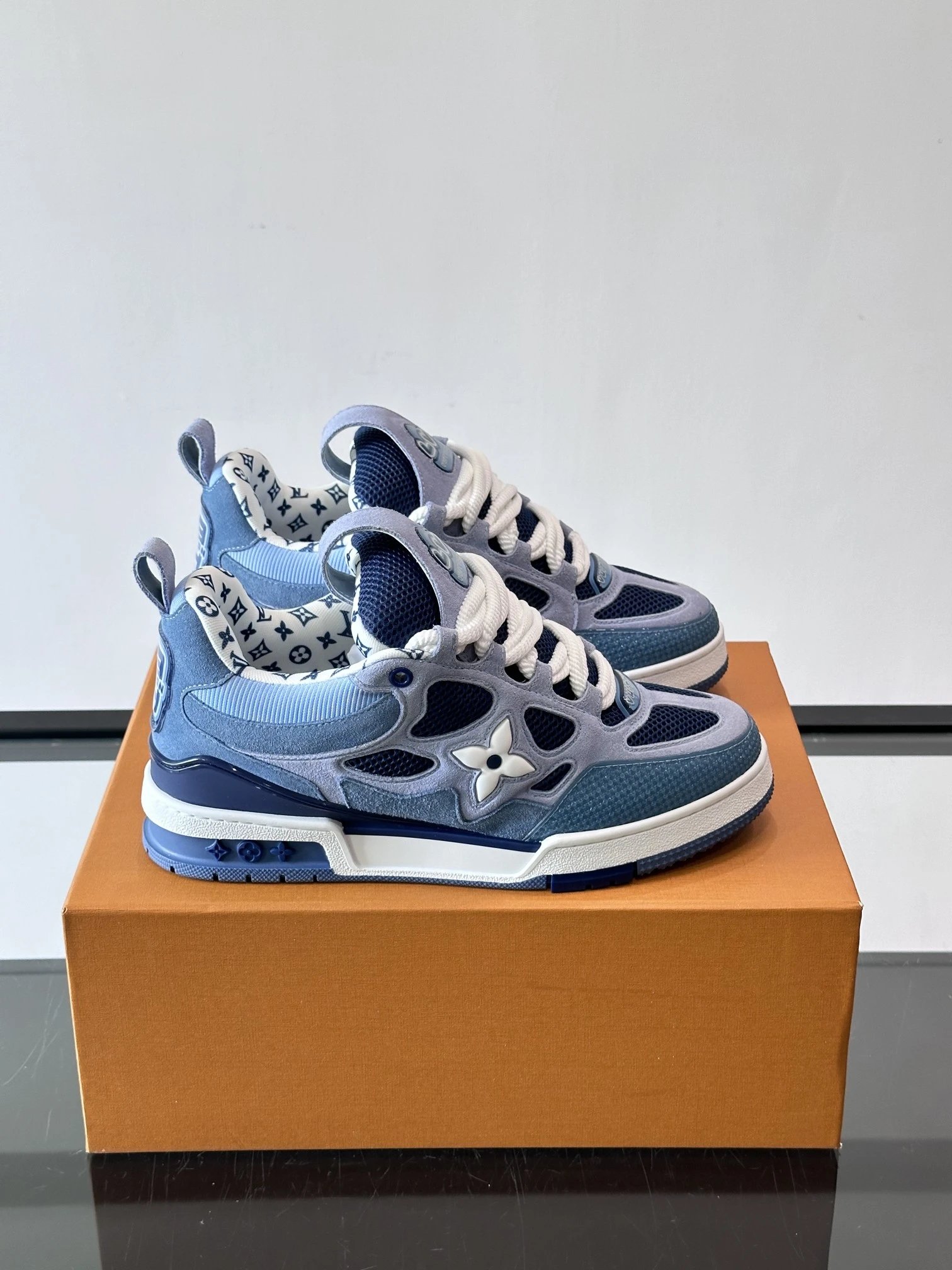 Sports shoes WhatsApp: +8615218852807