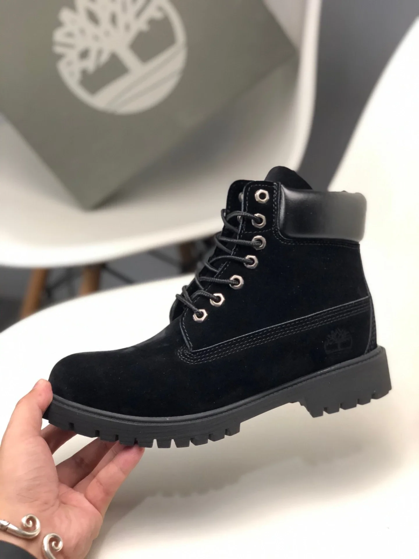 Timberland 防水经典黑色 添柏岚中筒男靴高帮厚底女靴磨砂皮马丁靴时尚百搭情侣款