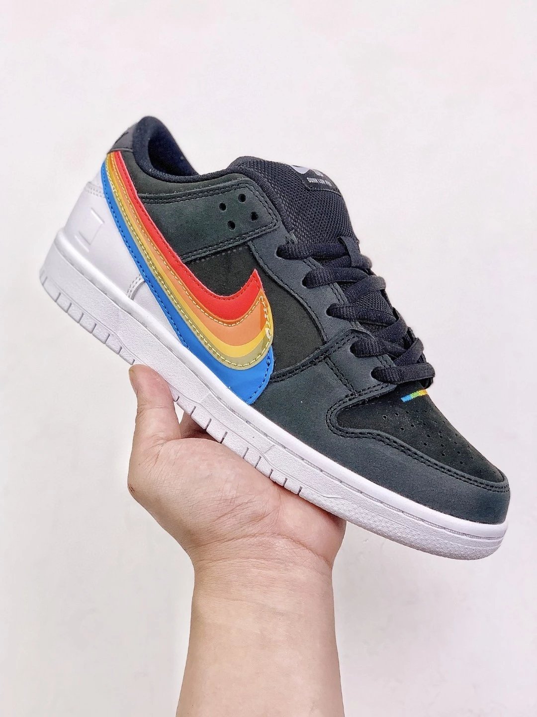 Item Thumbnail for Polaroid x Nike SB Dunk Low耐克联名多钩低帮男女休闲运动板鞋情侣款百搭潮鞋末DH7722-001