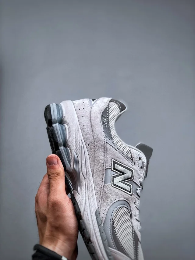 New Balance Sneakers 2002R product detail image 85