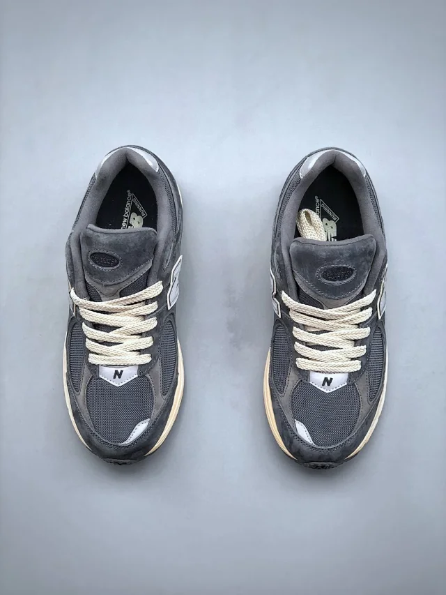 New Balance Sneakers 2002R product detail image 37