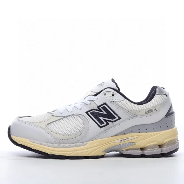 New Balance Sneakers 2002R product detail image 12