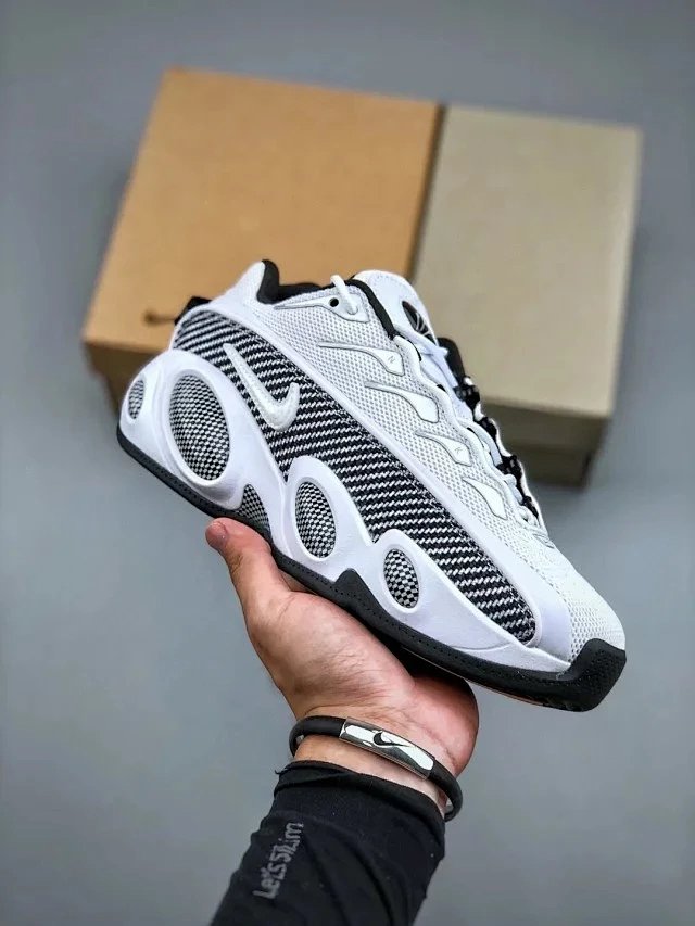 Nike nocta glide Black and white: seller detail photo 1