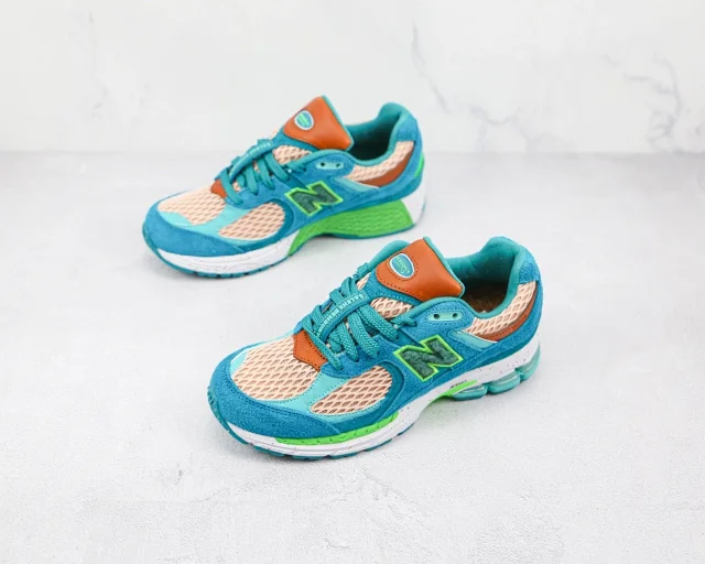 New Balance Sneakers 2002R product detail image 67