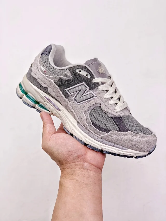 New Balance Sneakers 2002R product detail image 42
