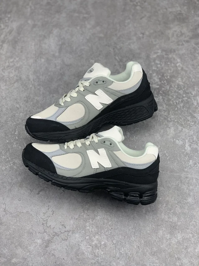 New Balance Sneakers 2002R product detail image 50