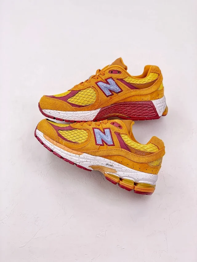 New Balance Sneakers 2002R product detail image 72