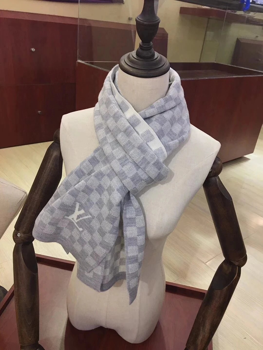 Louis Vuitton Damier Scarf Grey