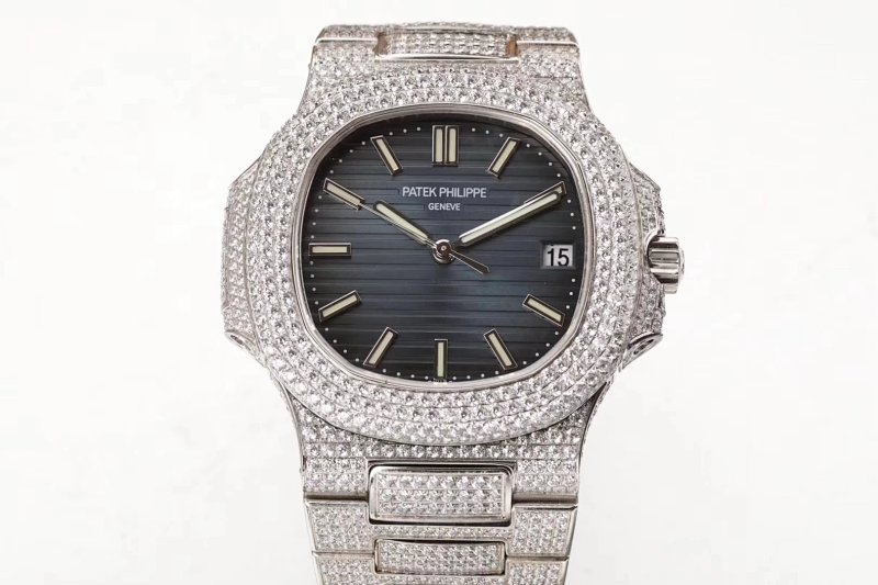 R8 . .patek Philipp E