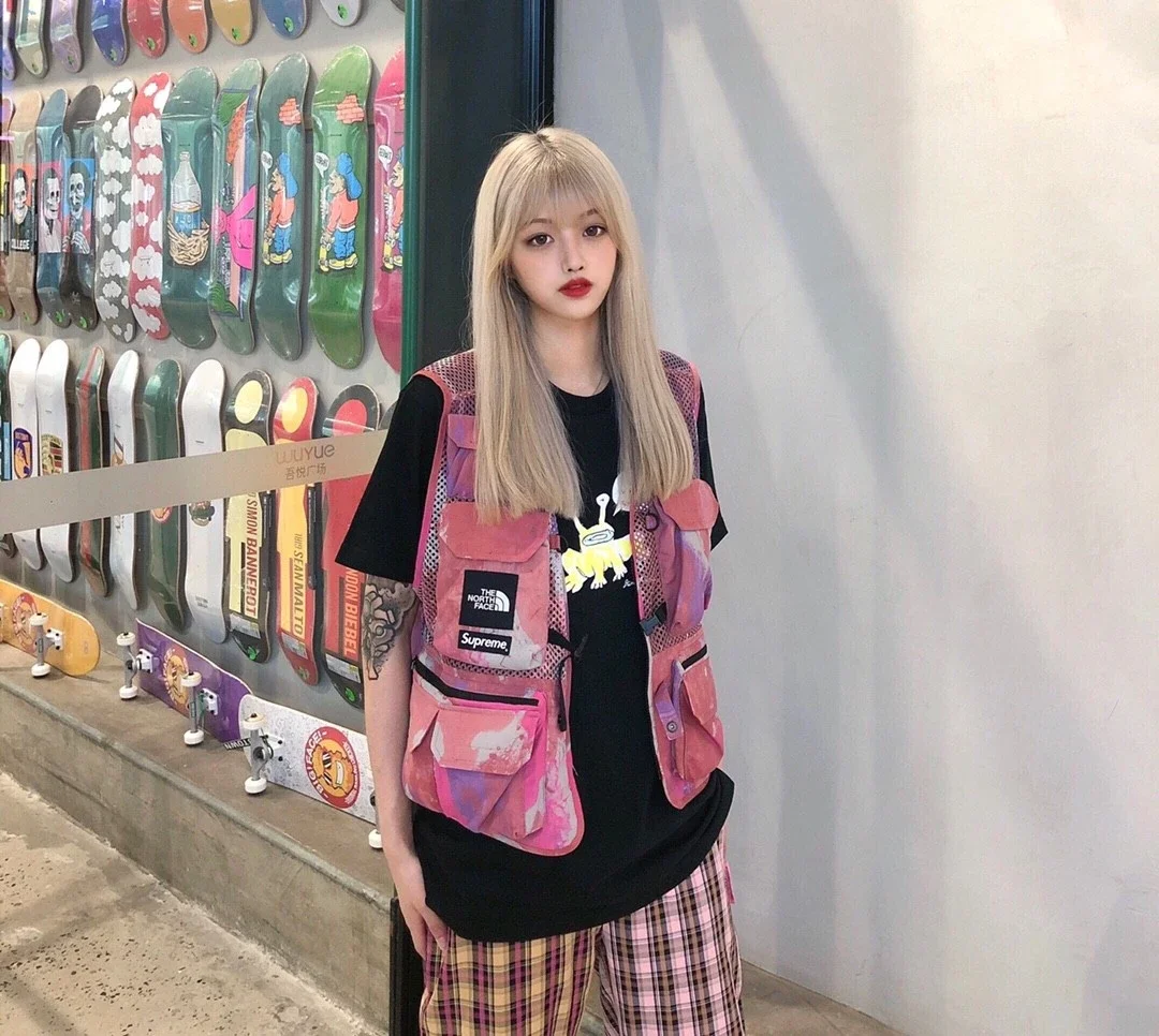 达人必备!情侣款SUPREM × TNF 20ss WEEK13 Cargo Vest联名款多 达人必备!情侣款SUPREM × TNF 20ss WEEK13 Cargo Vest联名款多