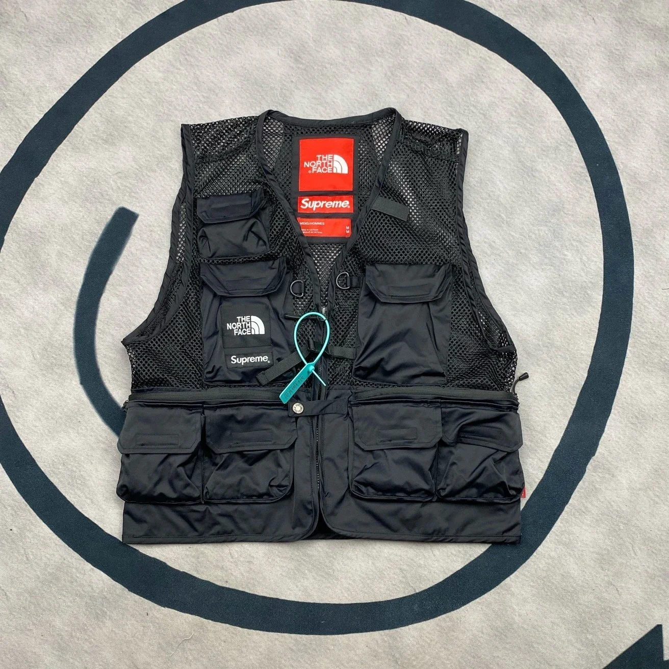 达人必备！情侣款SUPREM × TNF 20ss WEEK13 Cargo Vest联名款多口袋