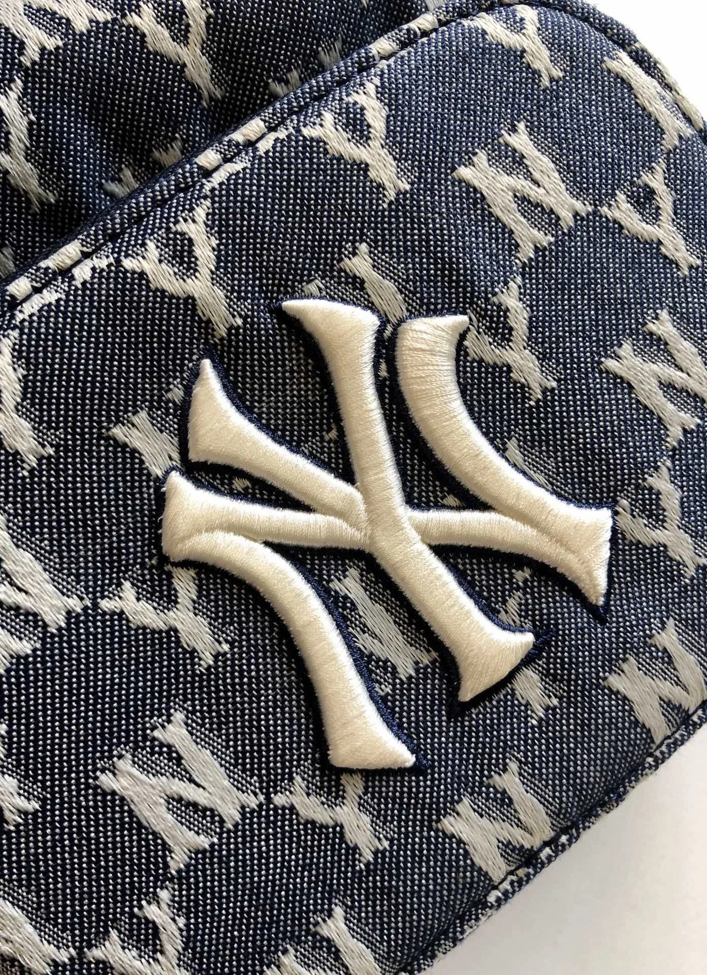 福利88！泫雅同款贸易单M韩国21新款复古满印老花牛仔NY帆布抽绳
