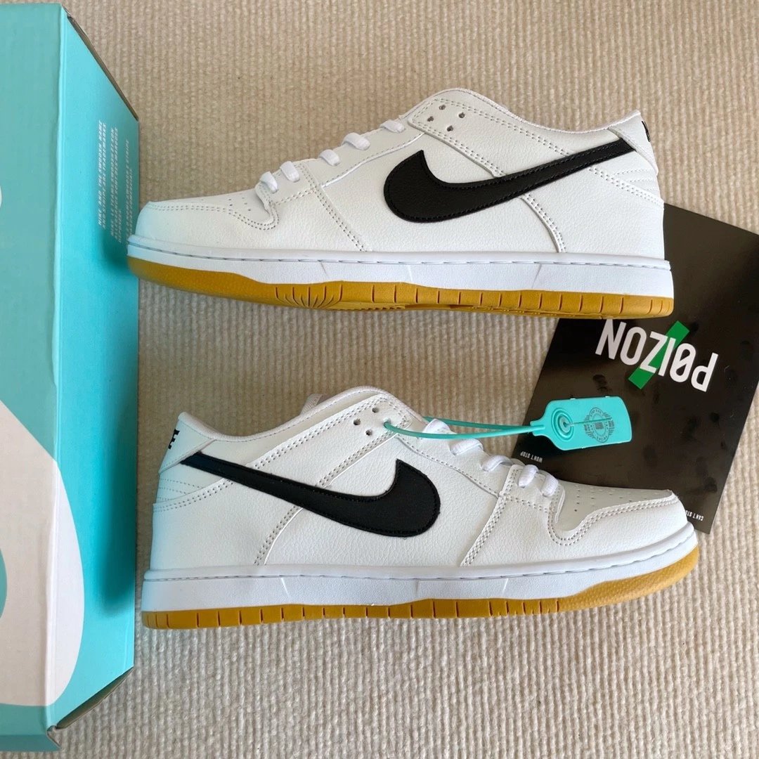 Nike SB Dunk Black White Gum