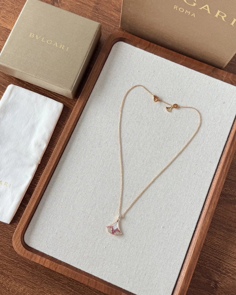 Necklace from Trendy Brands