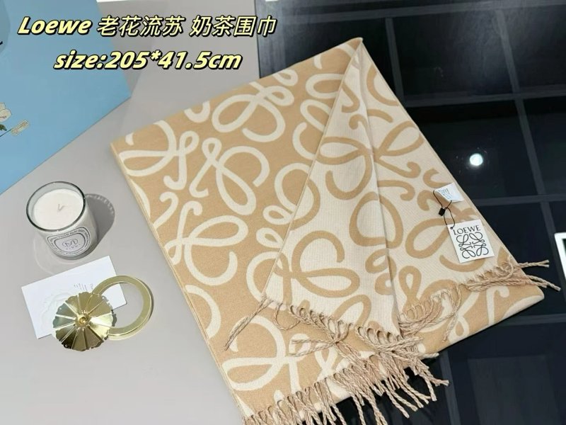 Louis Vuitton scarf