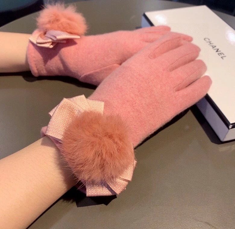 Chanel gloves