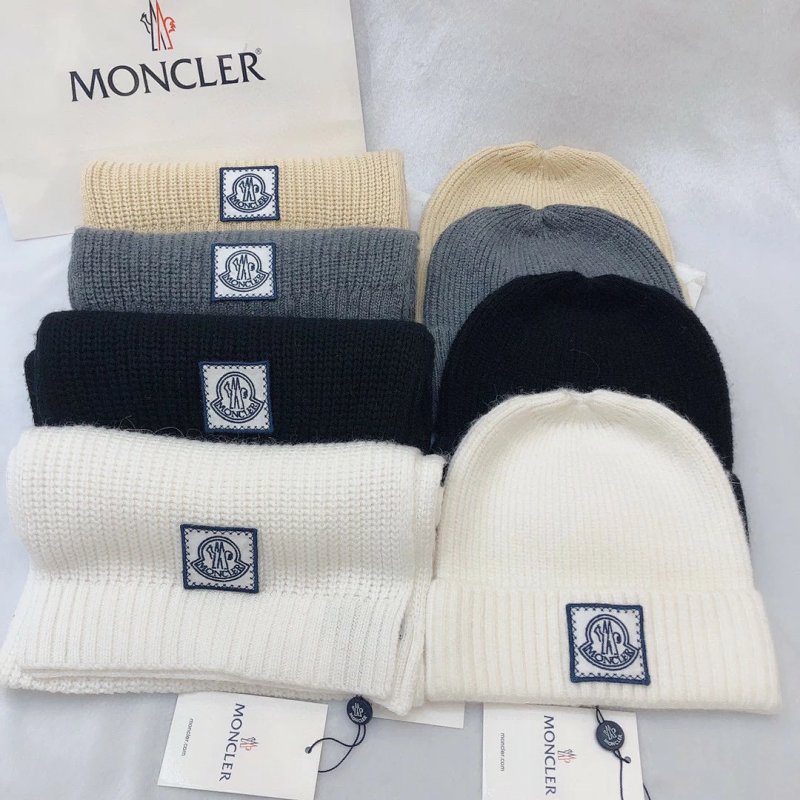 Moncler scarf