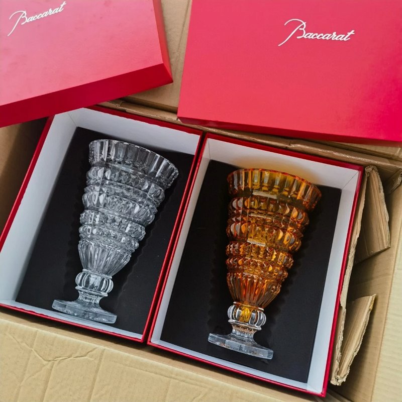 Baccarat . 34 20cm