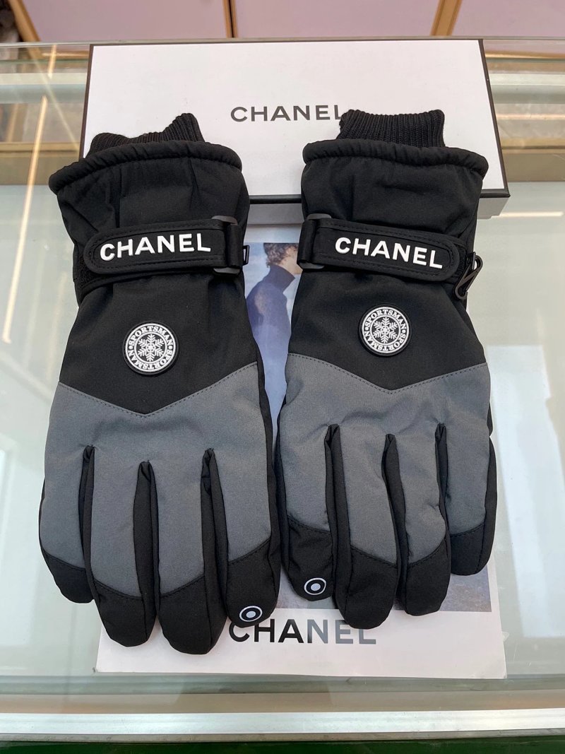 Gloves from Trendy Brands