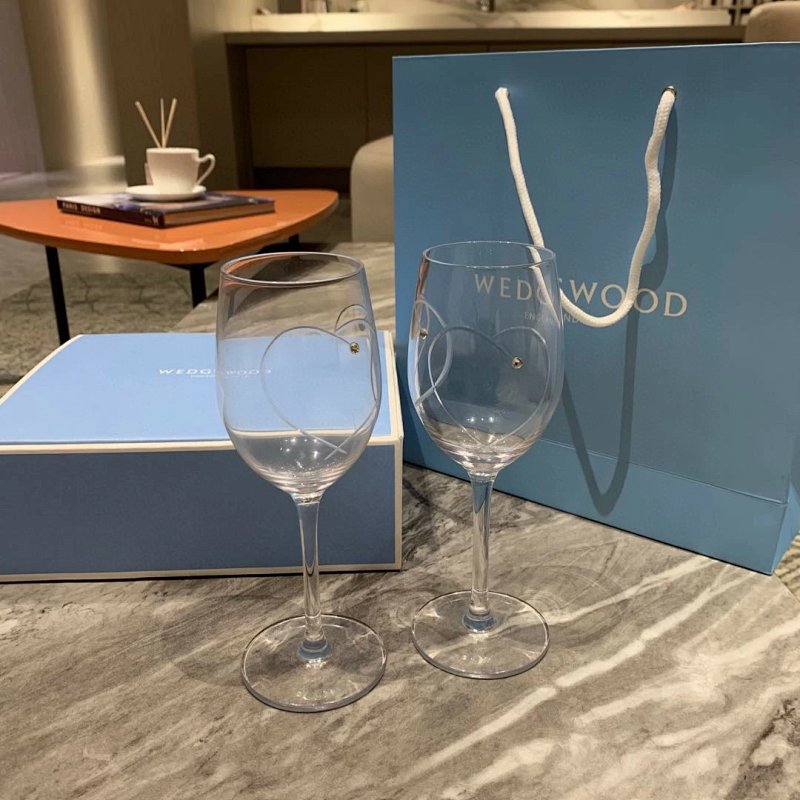 Wedgwood DisringWinePair