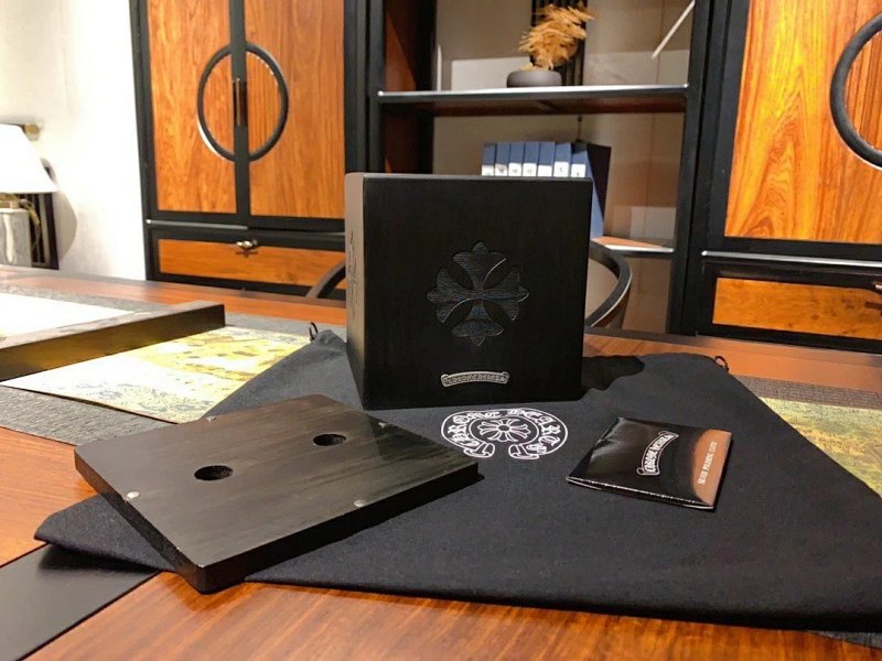 Chrome Hearts