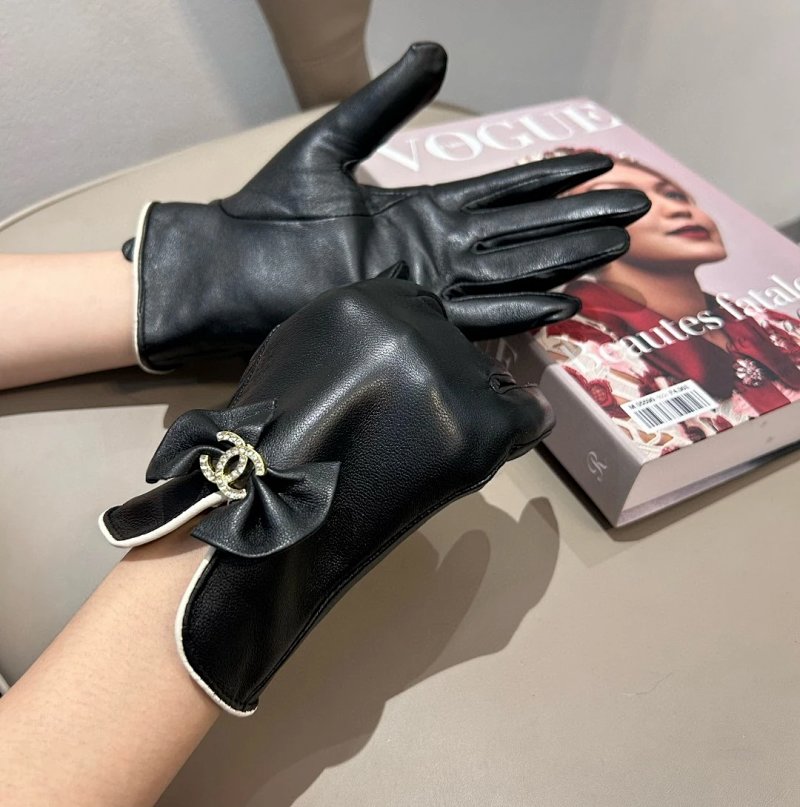 Gloves from Trendy Brands