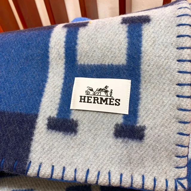 Hermès Uncategorized H Monogram Blanket product detail image 15