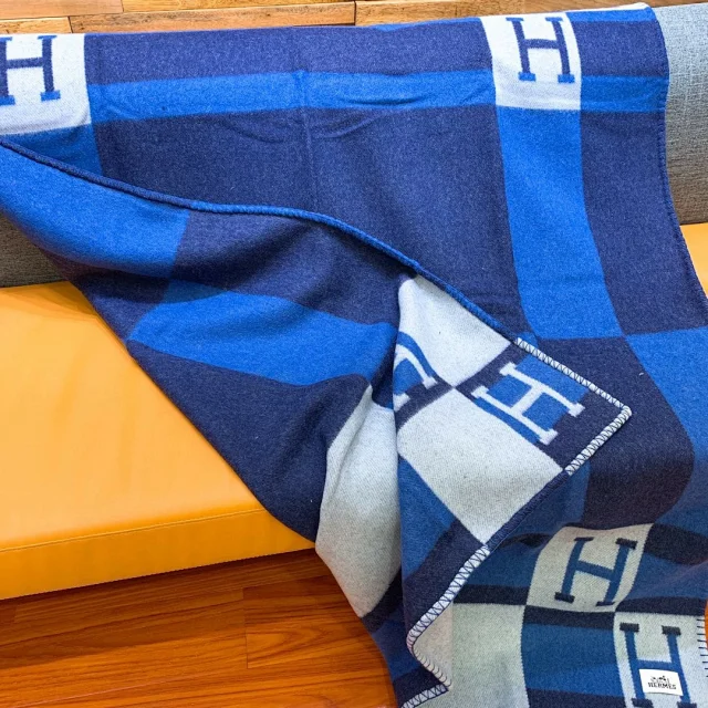 Hermès Uncategorized H Monogram Blanket product detail image 18