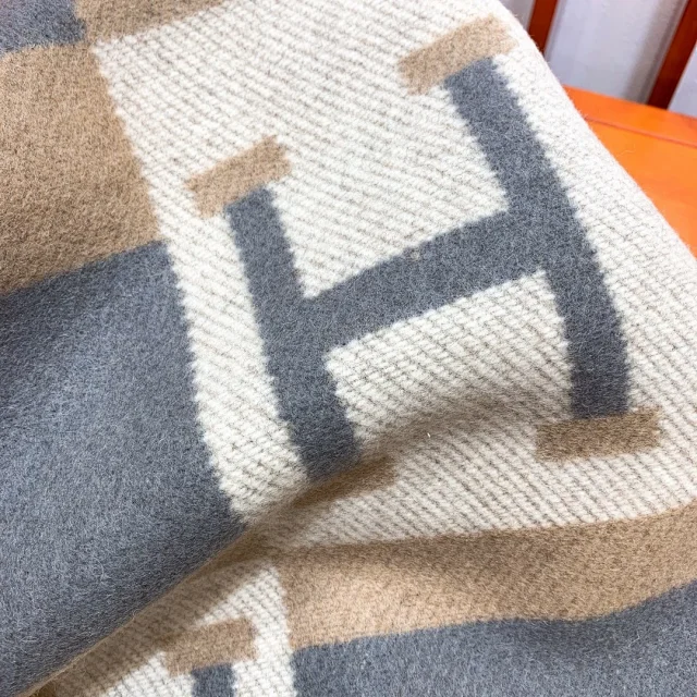 Hermès Uncategorized H Monogram Blanket product detail image 25