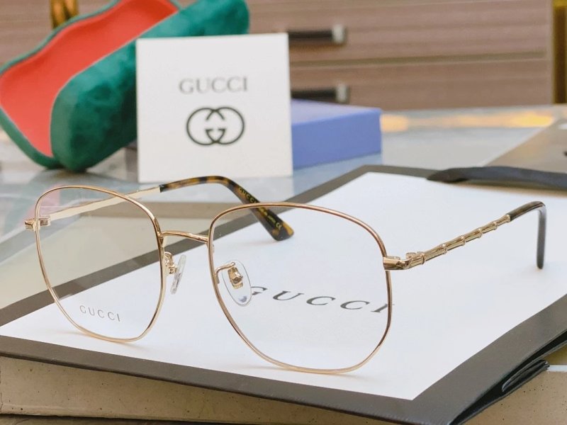 Glasses from Trendy Brands