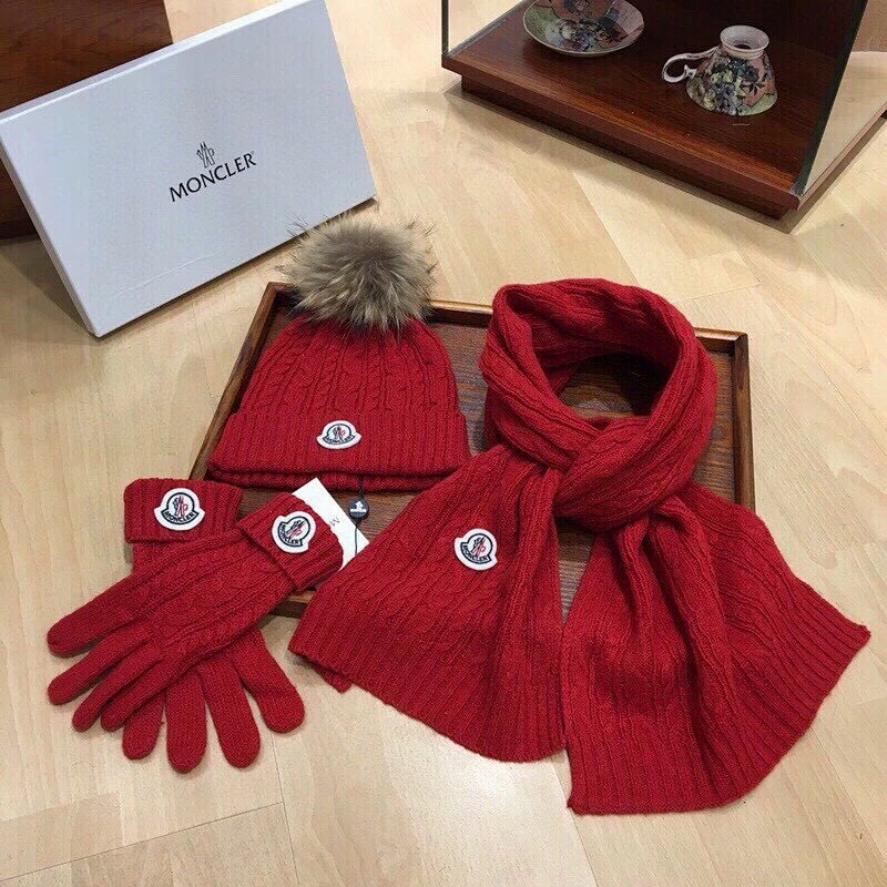 Moncler scarf