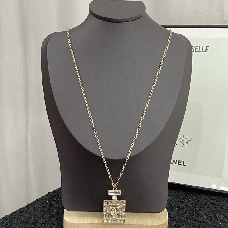 Necklace from Trendy Brands