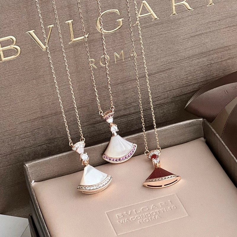 Necklace from Trendy Brands