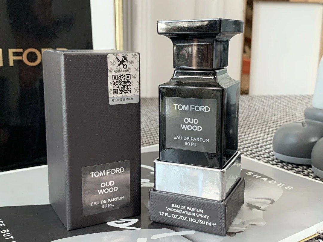 Item Thumbnail for Each bottle of TF Oud Agarwood perfume has its own independent code, one code for each bottle, scan the code for inspection** Woody fragrance, 50ML unisex perfume