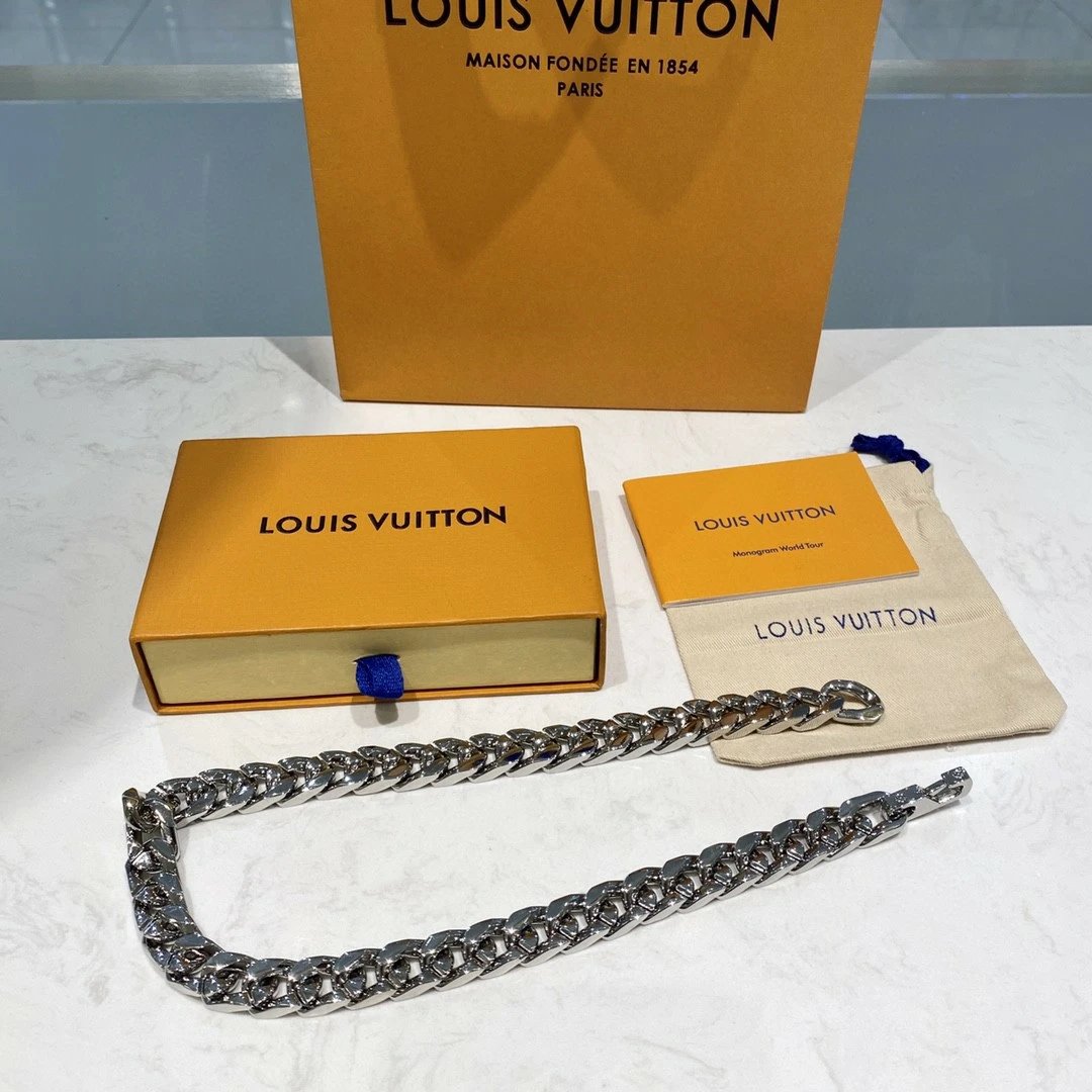 Necklace from Trendy Brands